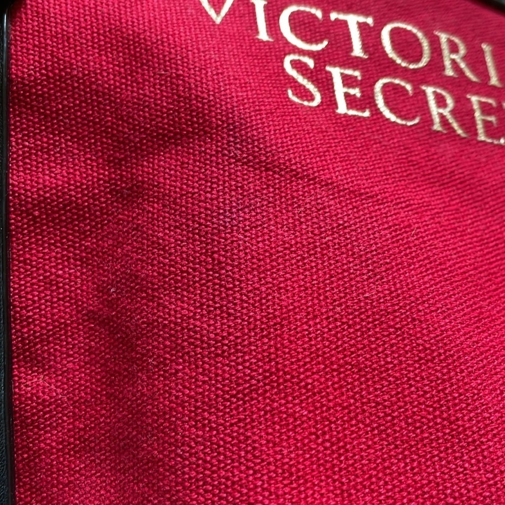 Victoria Secret red canvas tote with faux leather trim/ straps. Stud detail Moto - Picture 6 of 12